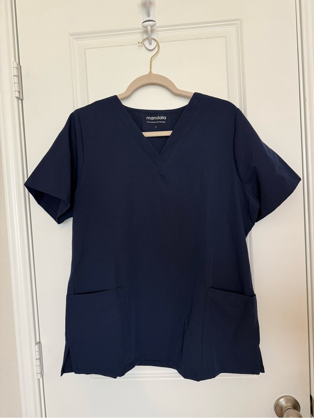 BNWT Mandala Navy Blue Equa-Tek Scrub Top